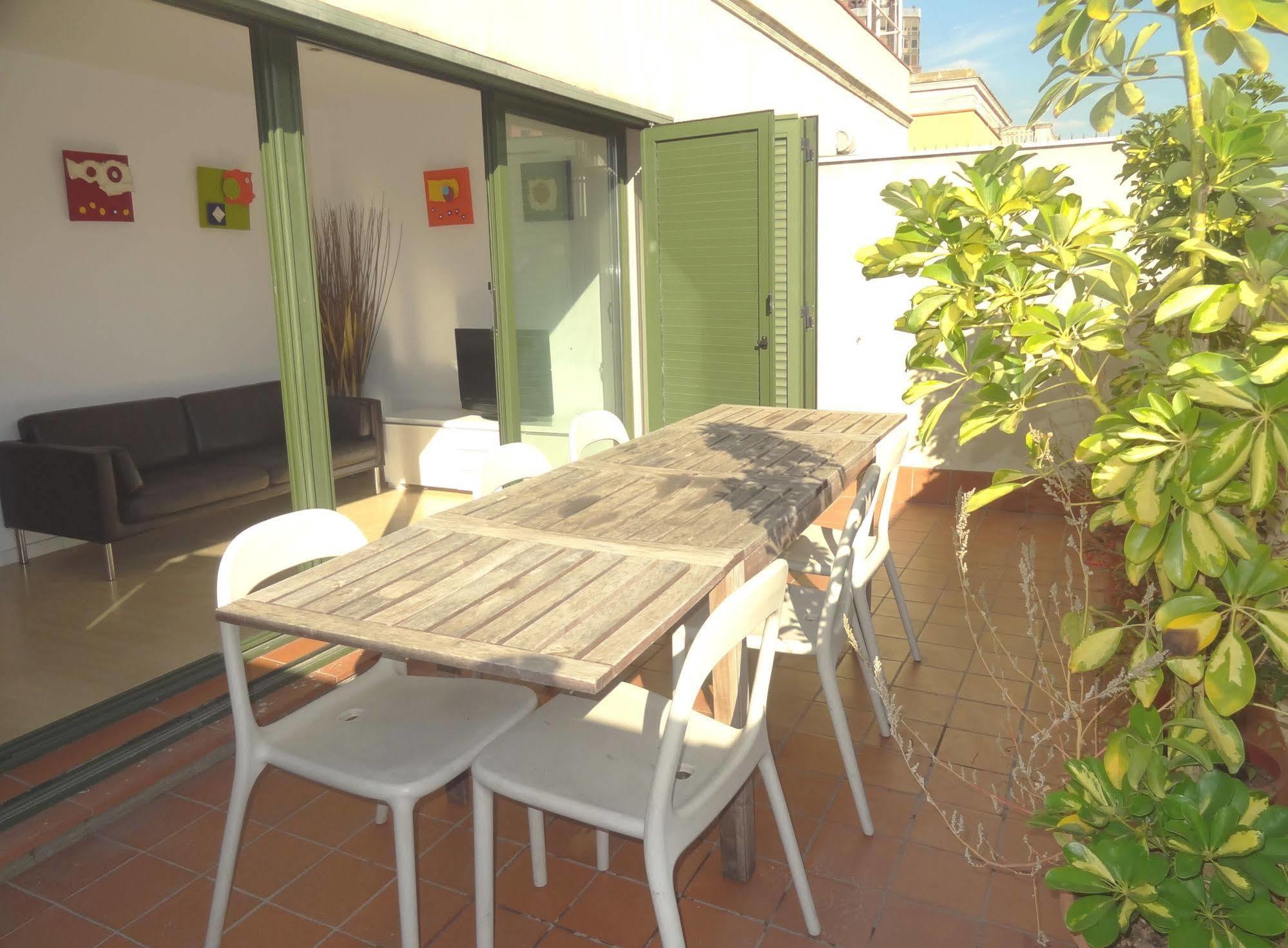 Plaza Catalunya City Center Apartments Barcelona Exterior photo